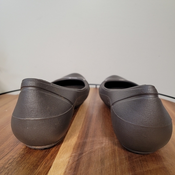 Crocs Brown Ballet Flats with Patent toe cap Size 9 - Picture 5 of 15